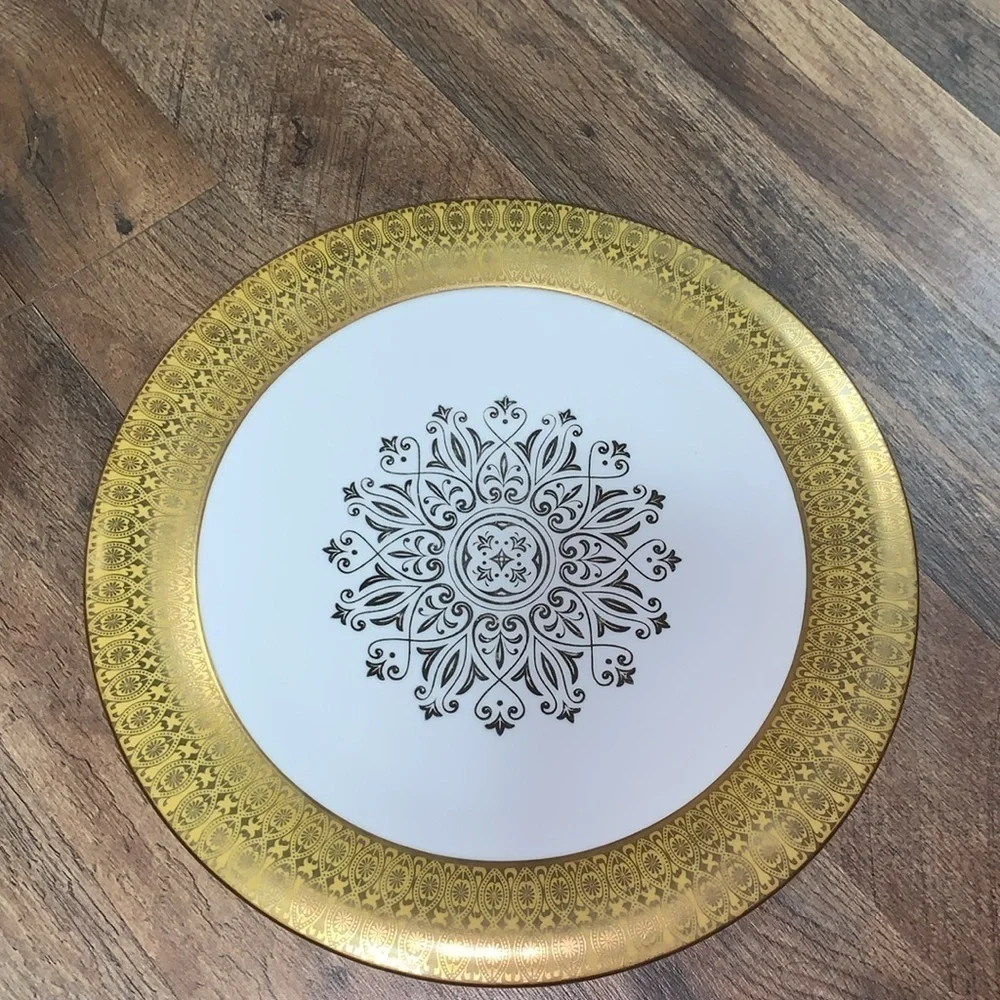 White & Gold Vintage 1960s Ceramic Round Platter Serving Plate Fine Dining